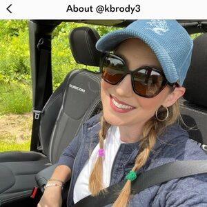 BUYERS BE AWARE OF THIS SCAM ARTIST! FAKE ITEMS!!!